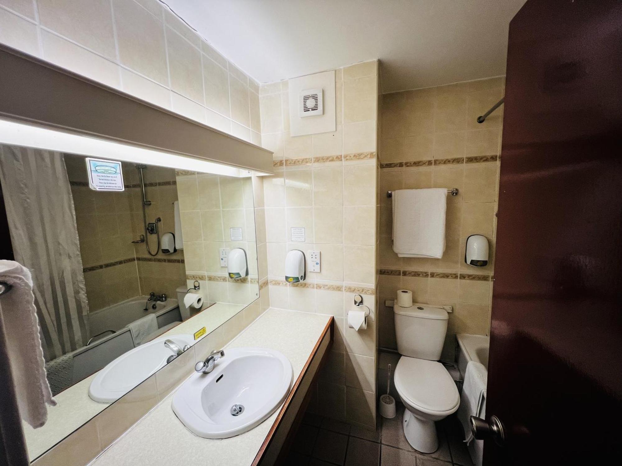 Ox Hotel Carlisle Carlisle  Bagian luar foto
